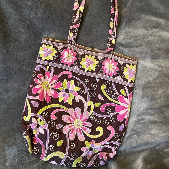 Vera Bradley Tote - Picture 2 of 3